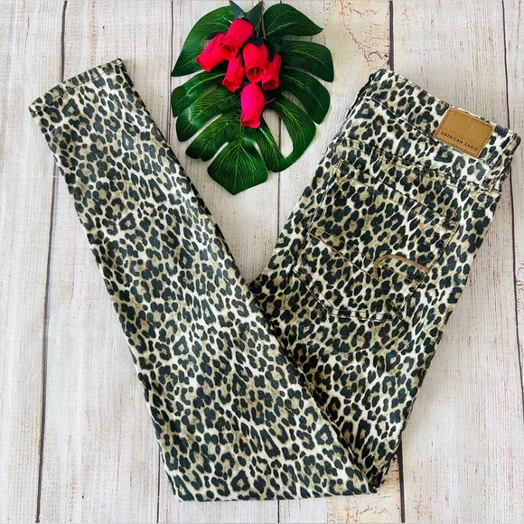 American Eagle Women’s Next Level Stretch Animal Print High Rise Denim Jeans - Picture 2 of 10